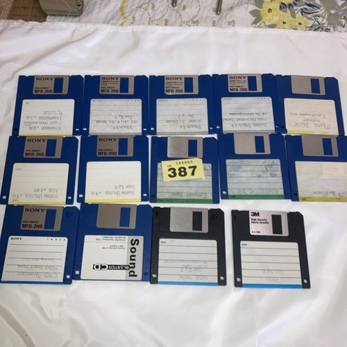Floppy disks discs diskettes - floppy,