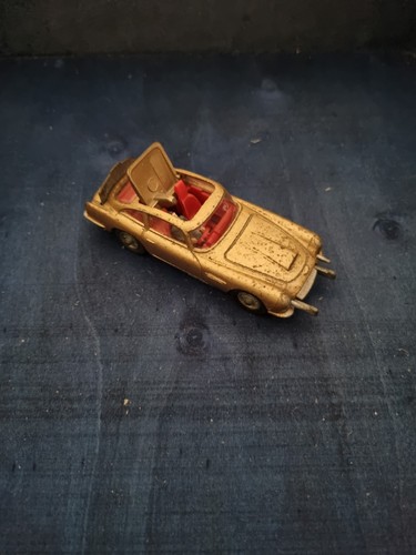 Vintage 1965 1st edition - edition, corgi