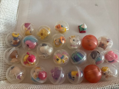 Squinkies and balls small toy - and,