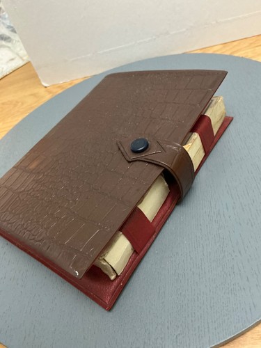 Vintage bound case playing - vintage,
