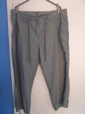 TU Sainsbury 3/4 LENGTH TROUSERS SAGE Size 16