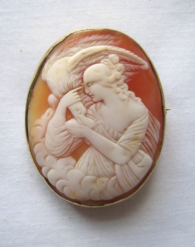 Antique cameo brooch pin - cameo, hebe