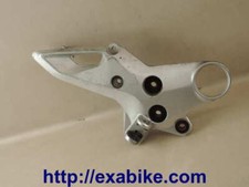 Front right footrest plate for