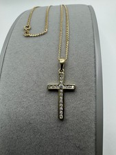 9ct Yellow Gold Cross Shaped
