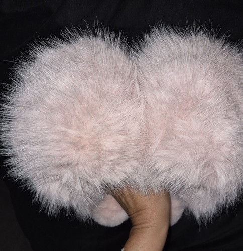 Extremely fluffy faux - fluffy,