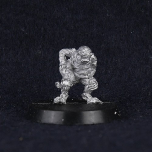 Genestealer cults familiar - genestealer,