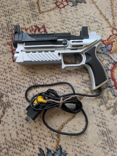 Logic3 predator light gun - 2,