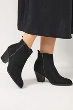 Yours Curve Women's Faux Suede