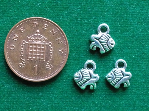 Fish charms small - 20,