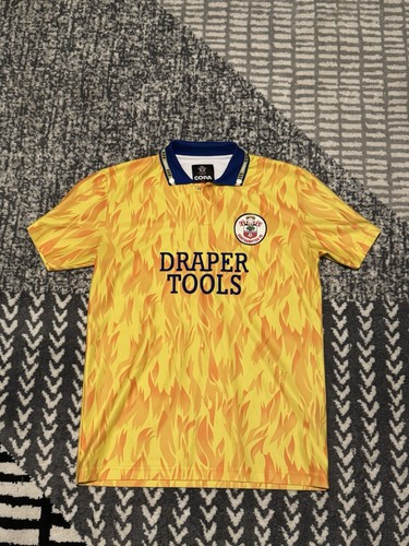 Southampton football 3rd shirt - southampton,