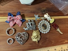 Vtg Jewelry Lot Of 10 JJ  DM &