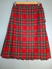 True vintage circa 1970s red - true,