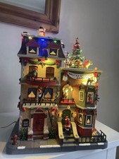 Santa's Rooftop Bash #25861 - Lemax Christmas Villages
