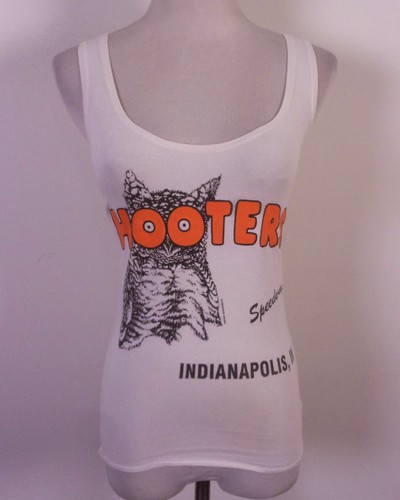 Vintage 90s hooters official - hooters,