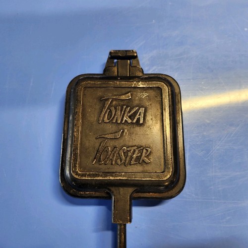 Vintage tonka toaster iron - 28",