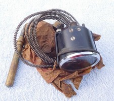 VINTAGE SMITHS OIL & WATER