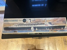 Airfix RMS Queen Elizabeth 2 1:600 scale model ship kit 06203. QE2