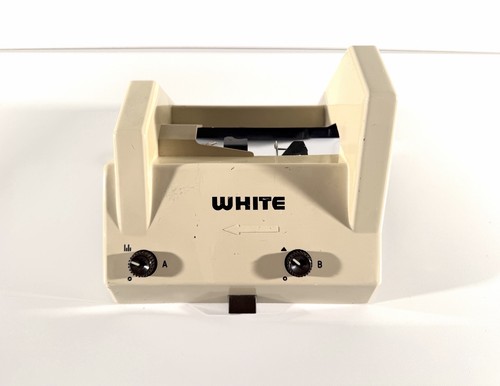 Singer white superba sit - white, lace