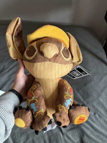Disney store pinocchio - store, stitch