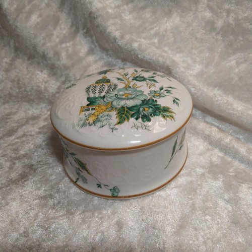 Royal crown staffordshire - crown, bone