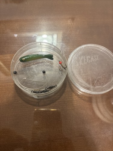 Small vintage fishing lure - small,