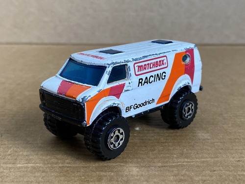 Matchbox 4x4 chevy van - 4x4,