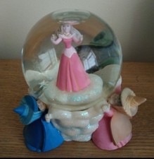 Sleeing beauty snow globe