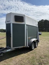 Humbaur Single Horse Box