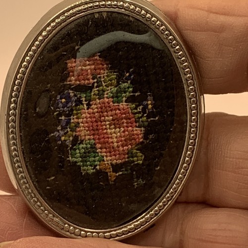 Vtg silver tone needlepoint - tone,