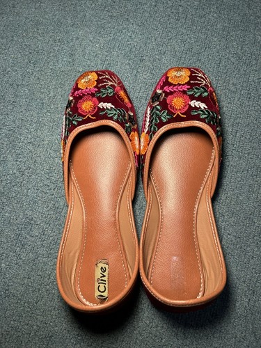 Pakistani women floral - pakistani,