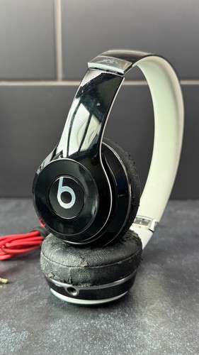 Beats dre solo2 on - by,