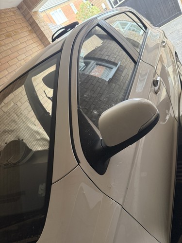 Breaking hyundai i20 fuel - i20,