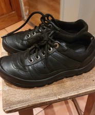 Boys Size 5 Rhino (Clarkes) School Shoes 5 G