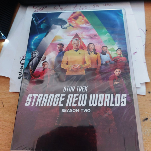 Star trek strange new - star,