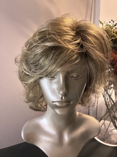 Fiona wig dimples rose - by,