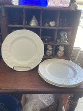 wedgwood strawberry vine Set