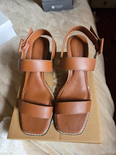 Bnwob ladies tan - ladies, sandals
