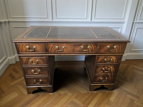 Antique style flame - style,