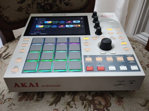 Akai mpc one - akai, standalone