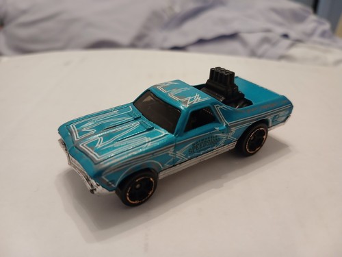 Hot wheels chevy - el, camino