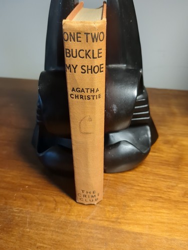 Agatha christie one - one, two