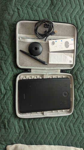 Wacom intuos pro pen tablet - wacom,
