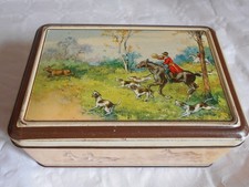 Vintage tin hunting Horse and Hounds 1950s french sugar sweets