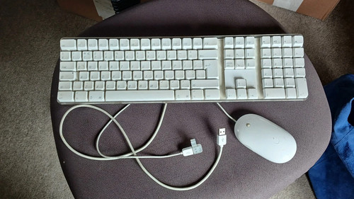 Genuine apple mac - a1048, wired