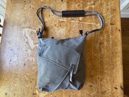 Coofit grey canvas crossbody - grey,