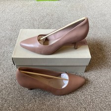 Clark’s Summerset Isidora Faye Women’s Leather Court Shoes Dusty Pink Size UK7 D