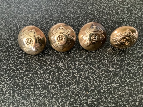 Small scots guards brass - small,