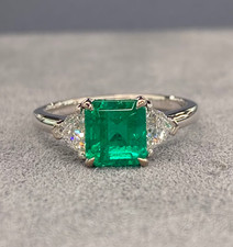 2ctw vivid green colombian - 2.2ctw,