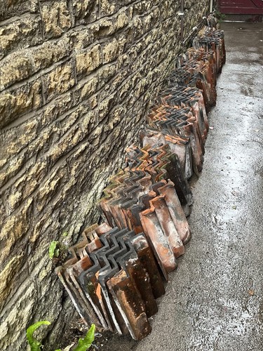 Triple delta roof tiles 70 - delta,