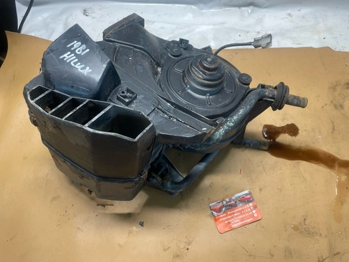 Toyota hilux mk1 1981 - toyota,